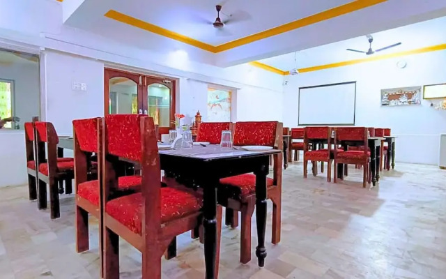 Hotel Vijay Deluxe