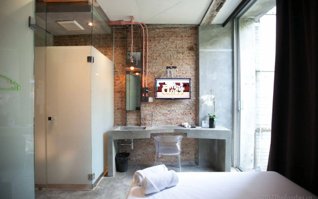 Minimis Hostel