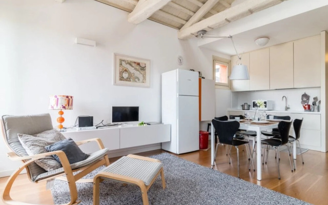 Canal View Apartment