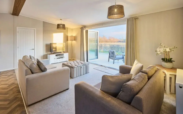 Host Stay Hazelwood Deluxe Lodge