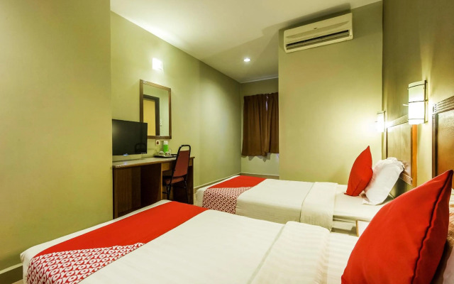 Super OYO 828 Comfort Hotel Shah Alam