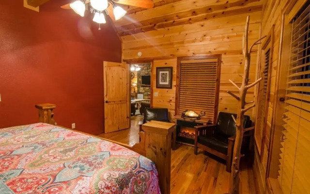 Leaping Lizard Lodge - 4 Br Cabin