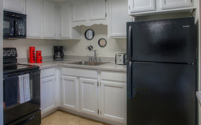 Park Suites at 108 - Free Golf