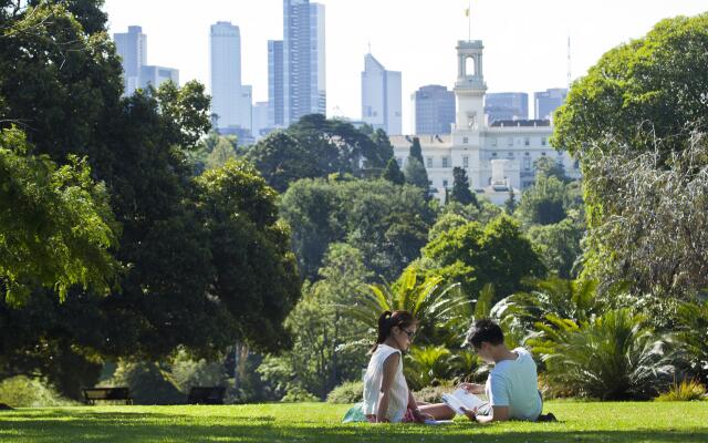 Crowne Plaza Melbourne by IHG
