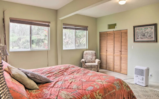 Tropical Volcano Bungalow < 4 Mi to Nat'l Park! - Cottages_and_Houses in Volcano - Photo 4