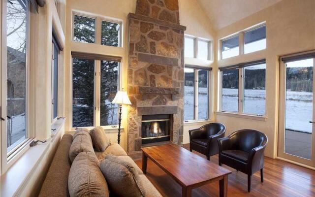 Hood Park Manor - 9 Br Home