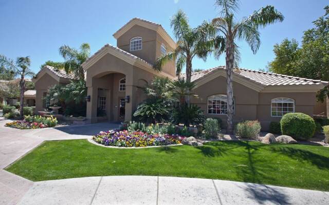 Paradise Found 2 BR by Casago