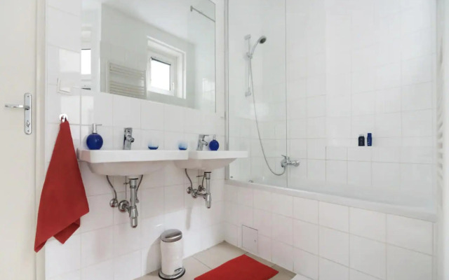 Apartment France | Operastreet