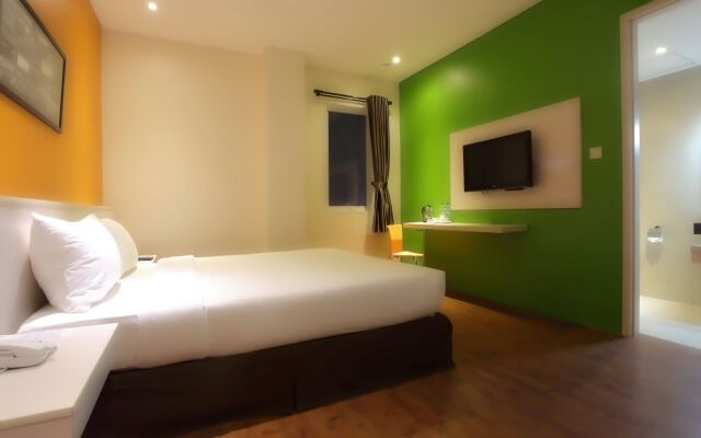 Hotel Dragon Inn by SHM