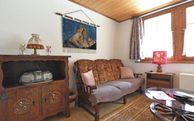 Pretty Apartment With Garden, Terrace, Garden Furniture, BBQ