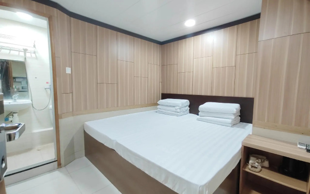 Hoo Sang Hotel