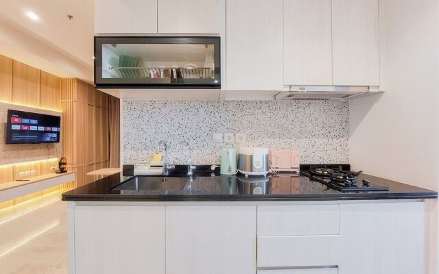 Modern Look And Cozy 1Br Branz Bsd City Apartment