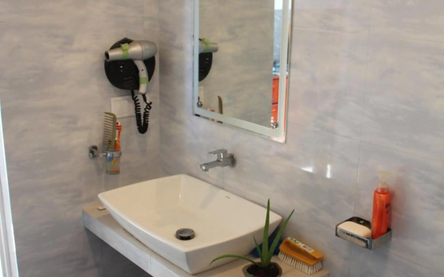 Riko surf House Hiri