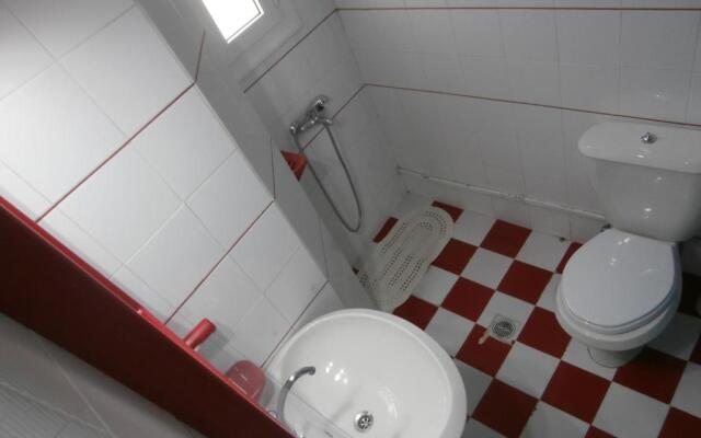 Fouli Studios & Apartments