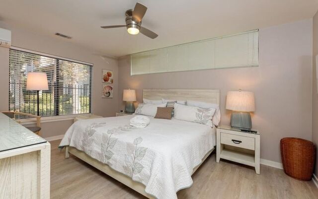 22 Springwood Villa 3 Br villa by RedAwning