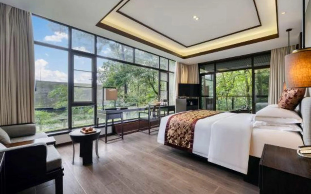 Emeishan Wannian Xueyafang Villa