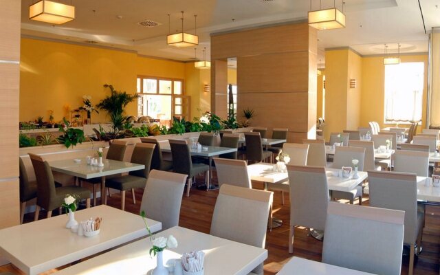 WOW Airport Hotel