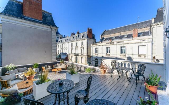 Hôtel Corneille - Entrée autonome, réception en ligne -Encore Mieux