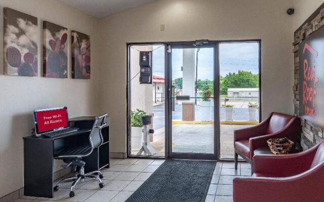 Red Roof Inn Buffalo, TX