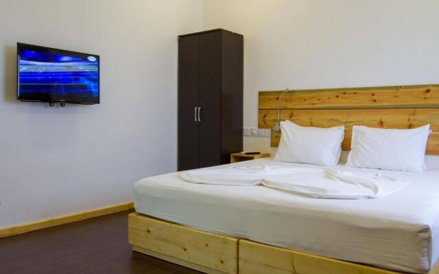 Royal Pearl Inn Hotel