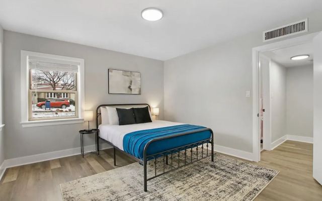 Fascinating 1BR Apartment in Skokie