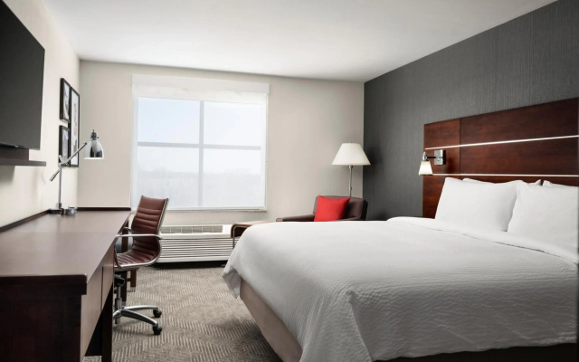 Holiday Inn Cincinnati Liberty Way by IHG