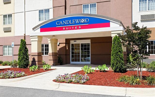 Candlewood Suites Tuscaloosa, an IHG Hotel