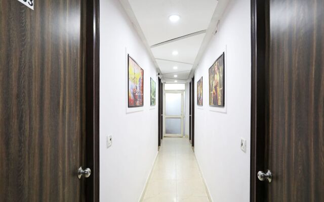 OYO 10795 Hotel RS Residency