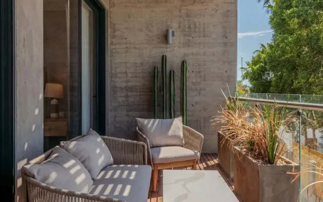 w Stylish 2BR Apartment With Ocean View in La Paz