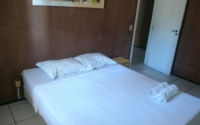Aptos. em Residence Porto de Iracema
