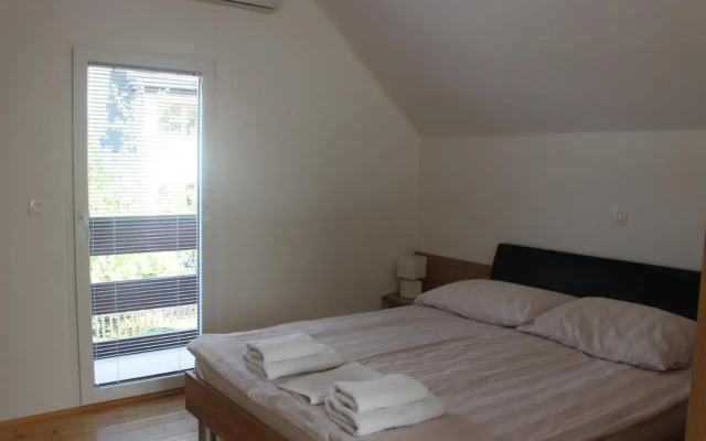 Mariana Apartment