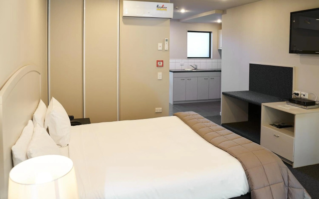 Azena Motels – Guest Rooms – Christchurch