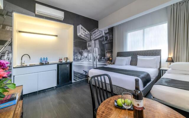 Dizengoff Avenue Hotel