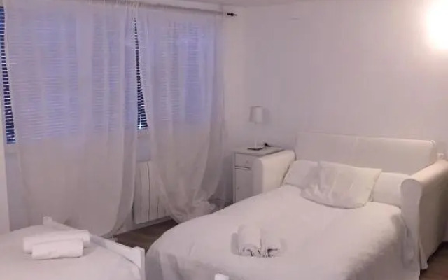 Circuito de Aragon. House up to 16 pax