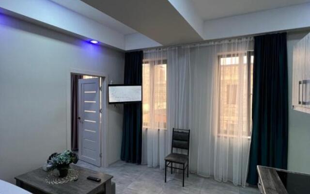 Comfy Apartment with a Spacious Balcony