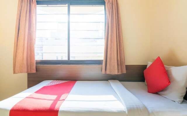 OYO 14695 Shrusti Comfort