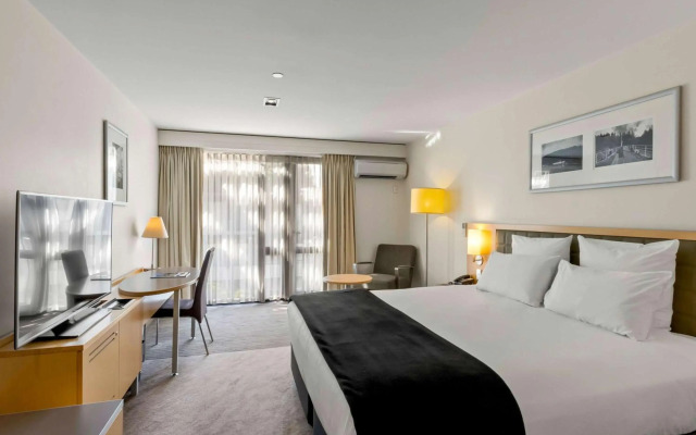 Novotel Queenstown Lakeside