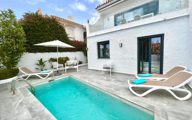 Wonderful House by the sea