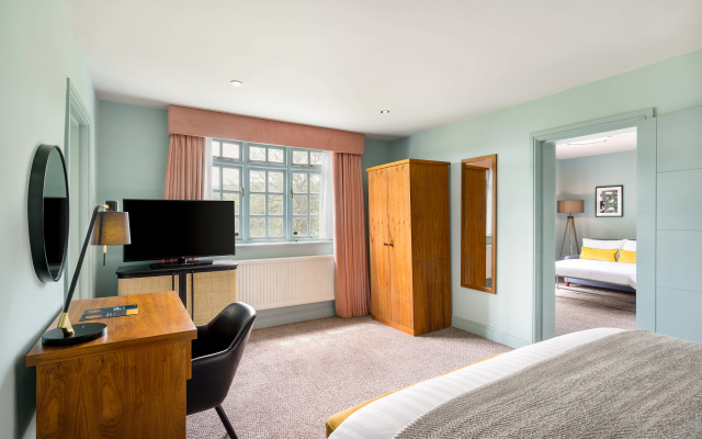 voco Lythe Hill Hotel & Spa by IHG
