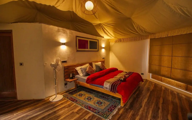 Chalet Seabuckthorn