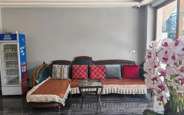 Tongjiang Xiangrui Hotel