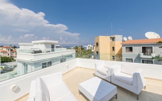 Green Bay Villa No 16