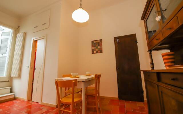 JOIVY Franci's House