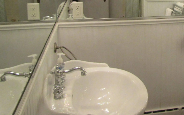 Monroe House Executive Suites