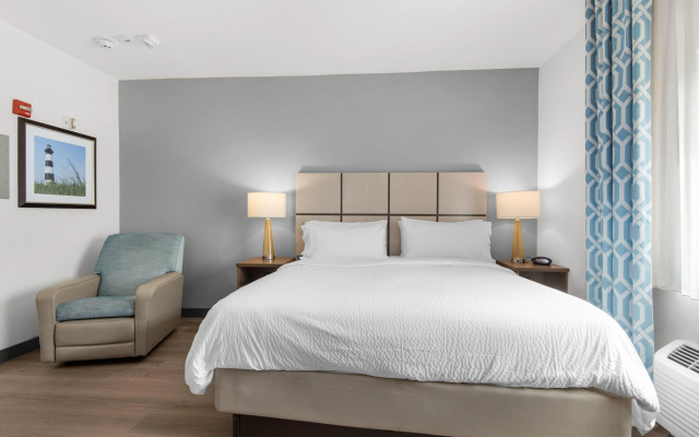 Candlewood Suites Pensacola - University Area by IHG
