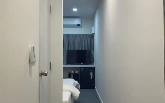 Nomads Homestay Sriracha