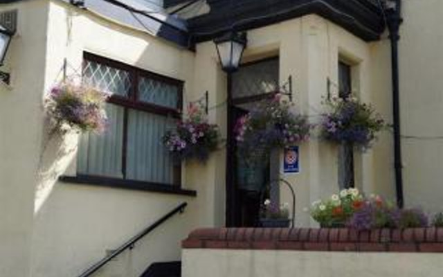 East Mount House