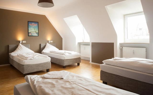 Five Reasons Hotel & Hostel