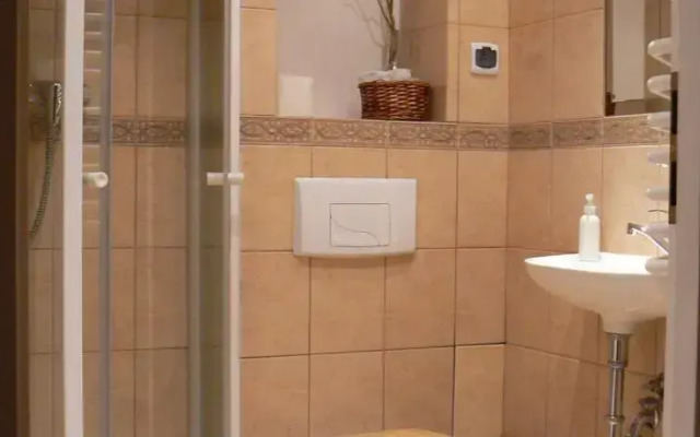 Pod Gadającym Kotem