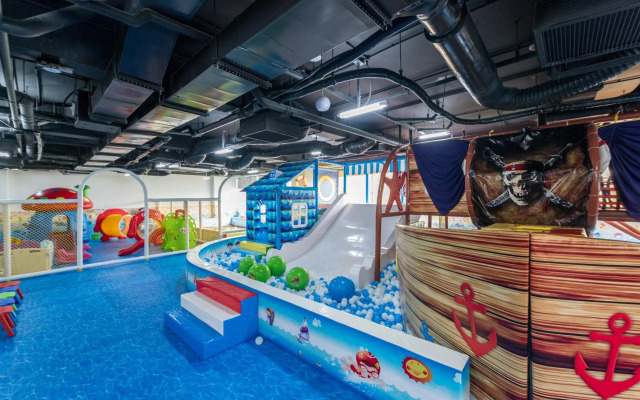 Flamingos Cat Ba Resort Apartment